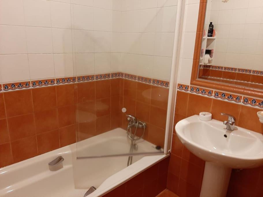 Lhamo Mandala House Villa Pontevedra Eksteriør bilde